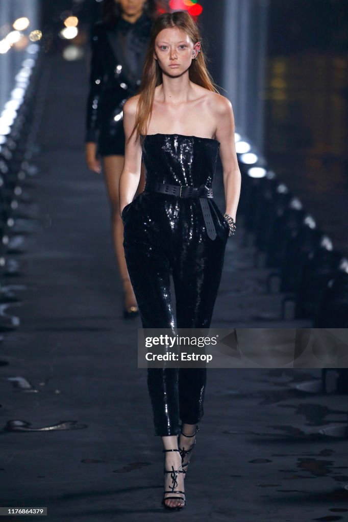 Saint Laurent : Runway - Paris Fashion Week - Womenswear Spring Summer 2020