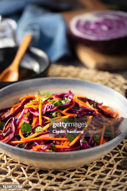 vegan spicy coleslaw - coleslaw stock pictures, royalty-free photos & images
