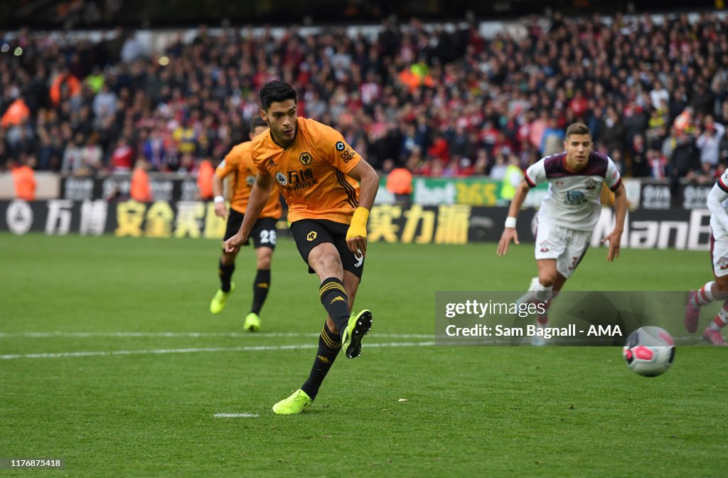 Wolverhampton Wanderers v Southampton FC - Premier League