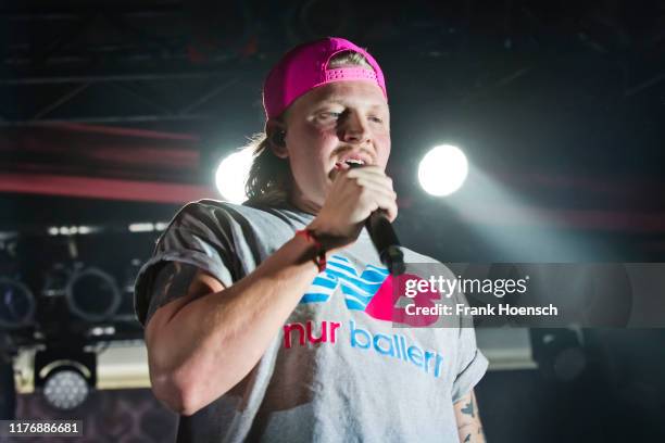 Germany Rapper Shark 42 Finch (Rapper) Stock Photos, High-Res Pictures, and Images - Getty ...