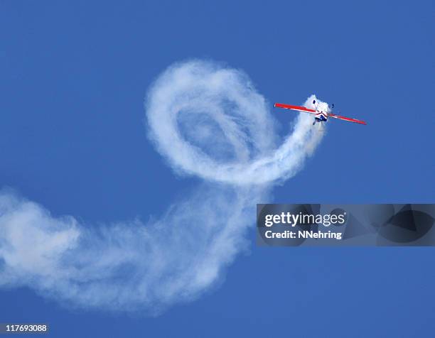 aerobatic stunt extra 300 airplane - airshow stockfoto's en -beelden