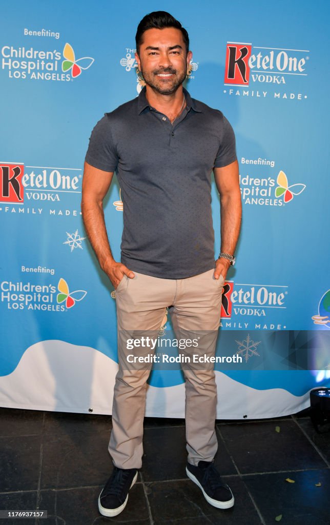 Children's Hospital Of Los Angeles Christmas In September Toy Drive - Arrivals