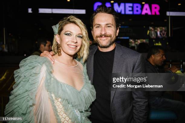 678 Mary Elizabeth And Charlie Day Stock Photos, High-Res Pictures, and  Images - Getty Images