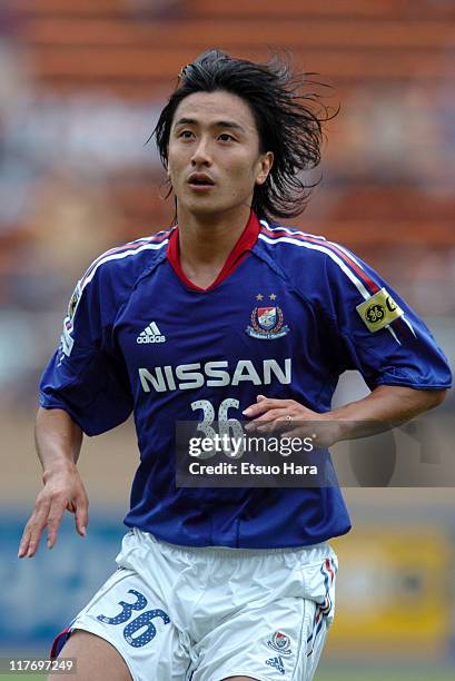 Ahn Jung-Hwan of Yokohama F. Marinos in action during the J.League Division 1 second stage match between Yokohama F. Marinos and Vissel Kobe at the...