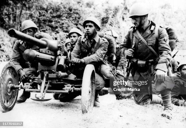 Italyn soldiers. 1939-45.