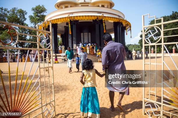 puja prayer offering for sree narayana guru at the sivagiri mutt - sivagiri stock pictures, royalty-free photos & images