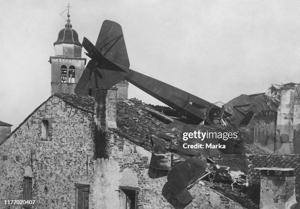 Italy. Veneto. Asolo. Austrian airplane shoot down. 1915-1918.
