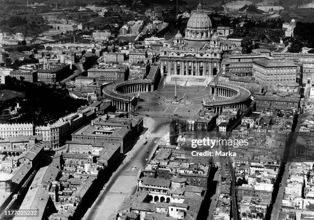 St. Peter's Square. Rome. Lazio. Italy 1940.