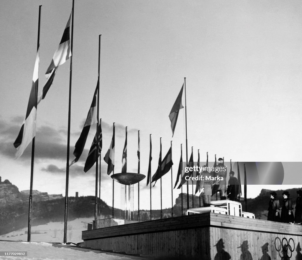Cortina. olympic games. prizegiving. 1956