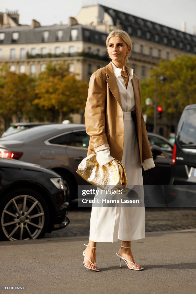 Street Style : Paris Fashion Week - Womenswear Spring Summer 2020 : Day Three