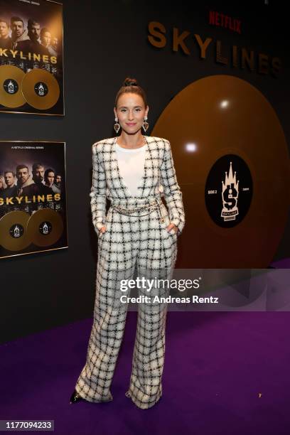 Peri Baumeister attends the premiere of the new Netflix series "Skylines" on September 25, 2019 in Frankfurt am Main, Germany.