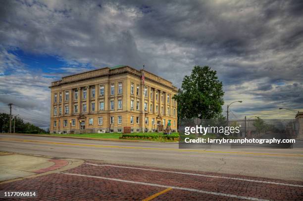butler county courthouse - missouri stock pictures, royalty-free photos & images