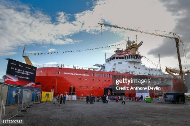 The Duke & Duchess Of Cambridge Attend The Naming Ceremony For The..., Nieuwsfoto's
