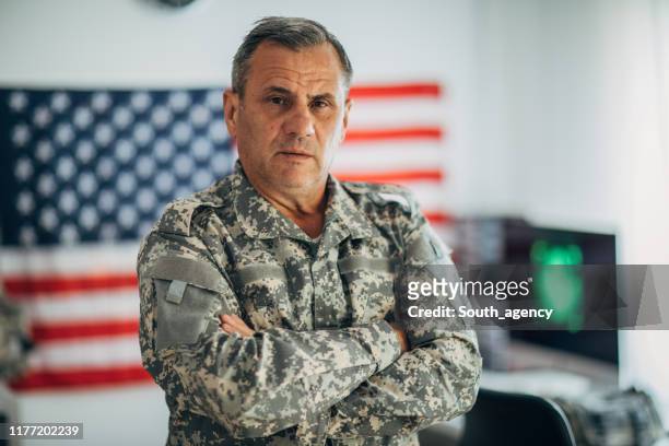 mature us soldier in headquarters office - us marine corps stock pictures, royalty-free photos & images