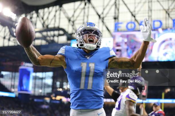 Marvin Jones of the Detroit Lions celebrates his first quarter touchdown catch against the Minnesota Vikings at Ford Field on October 20, 2019 in...