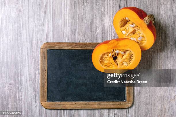 slised hokkaido pumpkin - hokaido pumpkin stock pictures, royalty-free photos & images