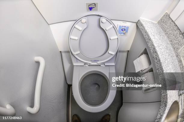 Flysnap Wc 575 Airplane Wc Stock Photos, High-Res Pictures, and Images - Getty Images