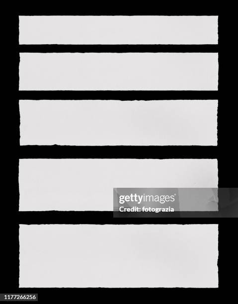 torn paper on black - papel cortado ou rasgado - fotografias e filmes do acervo