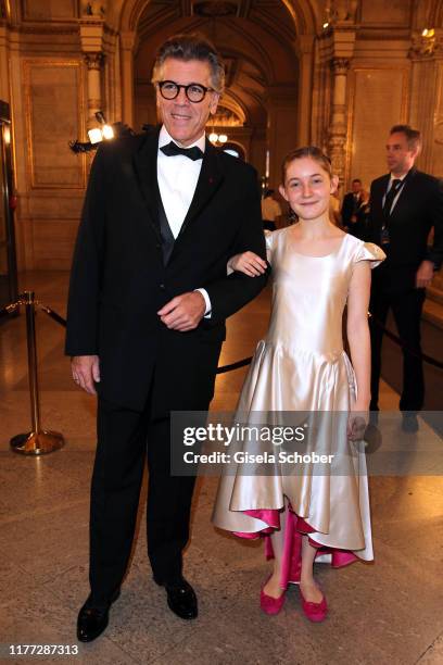 Opera singer Thomas Hampson and Alma Deutscher during the European Cultural Award 'Taurus' at Vienna State Opera on October 20, 2019 in Vienna,...