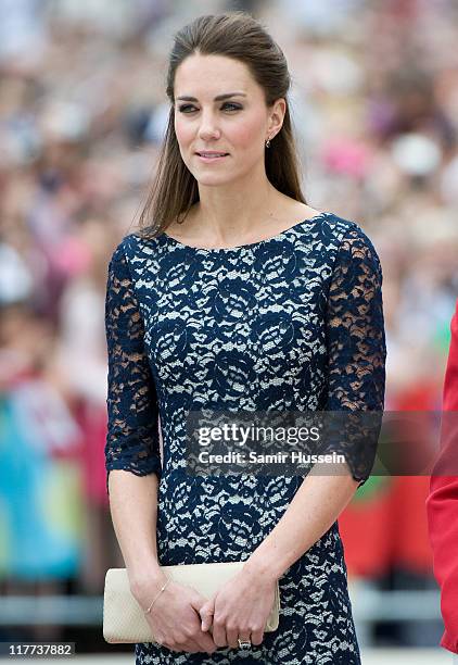 Catherine, Duchess of Cambridge attends the wreath laying ceremony at the National War Memorial on day 1 on the Royal Couple's North American Tour on...