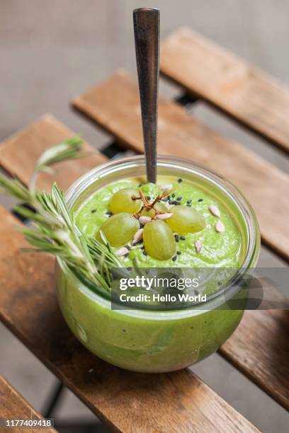 a healthy green snack ready to be eaten - juice world ストックフォトと画像