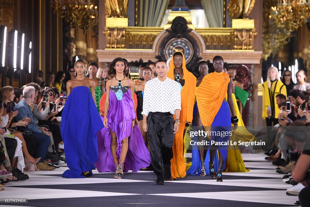 Balmain : Runway - Paris Fashion Week - Womenswear Spring Summer 2020