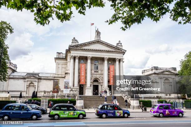 London, Tate Britain art museum gallery, exterior with taxis.