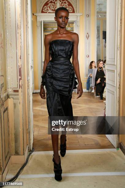 Model walks the runway during the Olivier Theyskens Womenswear Spring/Summer 2020 show as part of Paris Fashion Week on September 27, 2019 in Paris,...