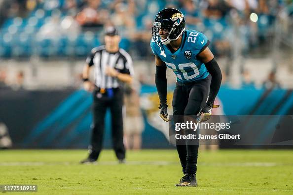 Tennessee Titans v Jacksonville Jaguars Tennessee Titans v Jacksonville Jaguars