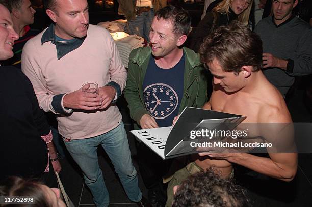 Matthew Ratliff Model 182 Abercrombie Fitch Store Opening On 5th Avenue In New York City ...