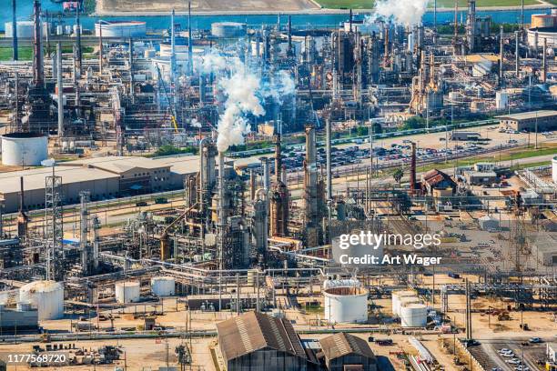 Houston Refineries 1,270 Houston Refinery Stock Photos, High-Res Pictures, and Images ...