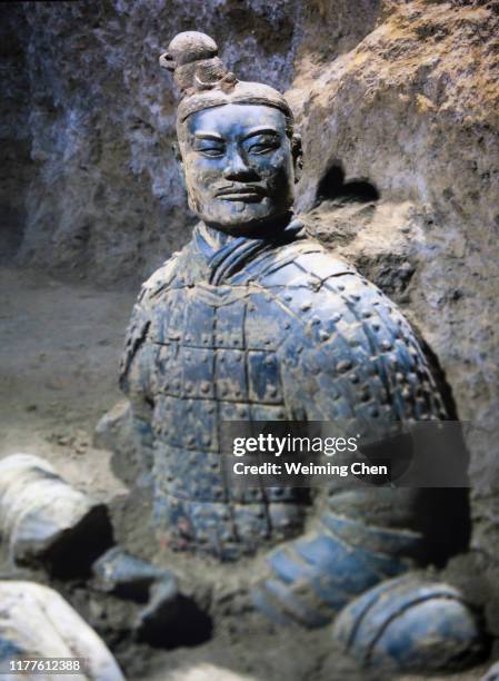terracotta warriors and horses of qin dynasty - provinz shaanxi stock-fotos und bilder