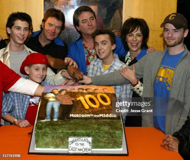 Justin Berfield, Erik Per Sullivan, Bryan Cranston, Linwood Boomer, Frankie Muniz, Jane Kaczmarek and Christopher Kennedy Masterson