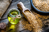 Healthy eating: Ffax seed oil and flax seeds