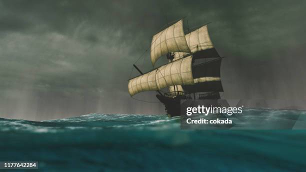 caravel que navega o oceano durante uma tempestade - vela parte de navio - fotografias e filmes do acervo