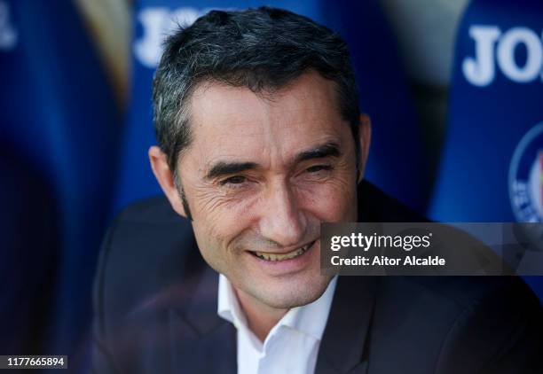 Head coach Ernesto Valverde of FC Barcelona reacts during the Liga match between Getafe CF and FC Barcelona at Coliseum Alfonso Perez on September...