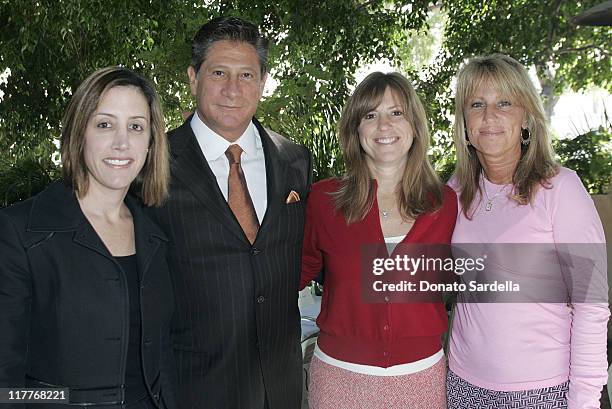 Leslie Siebert, Dr. Nicholas Perricone, Andrea Pett Joseph and Cynthia Pett Dante