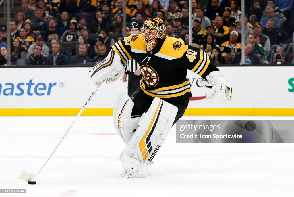 NHL: OCT 22 Maple Leafs at Bruins