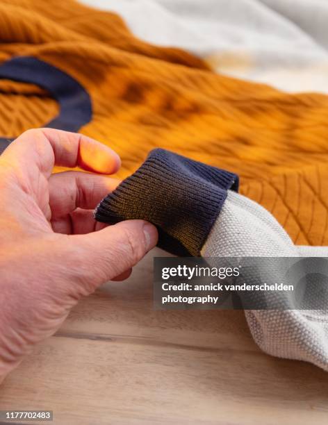 sweater - zoom stockfoto's en -beelden