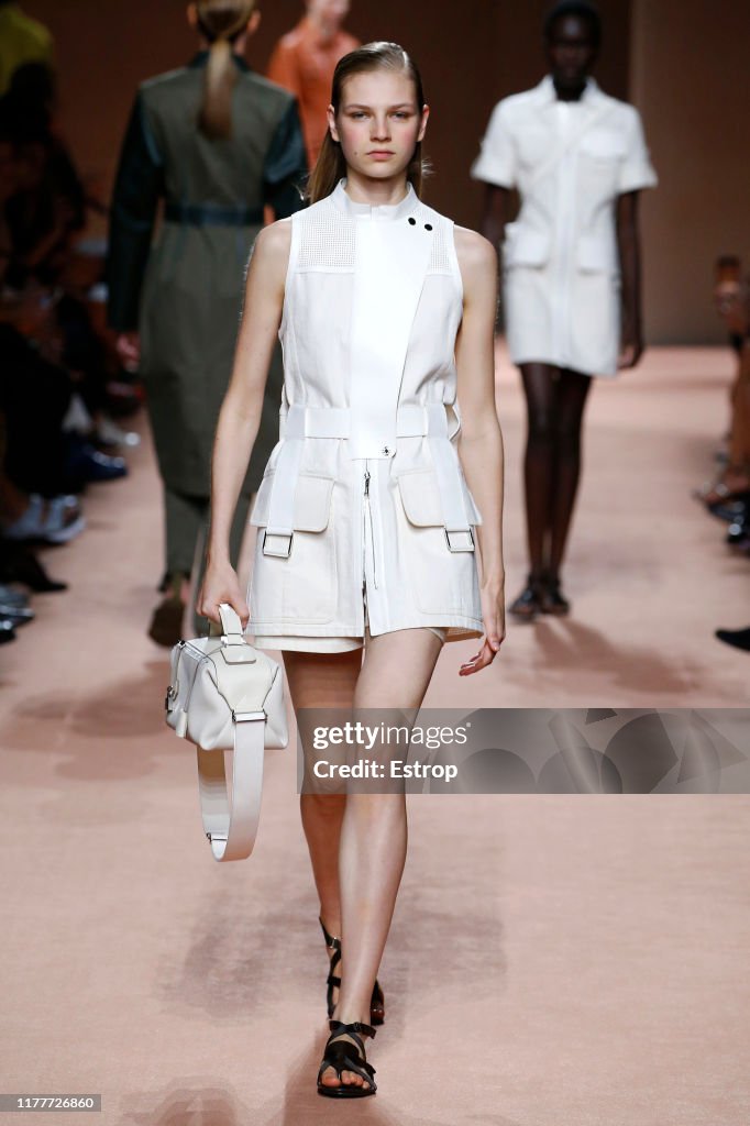 Hermes : Runway - Paris Fashion Week - Womenswear Spring Summer 2020