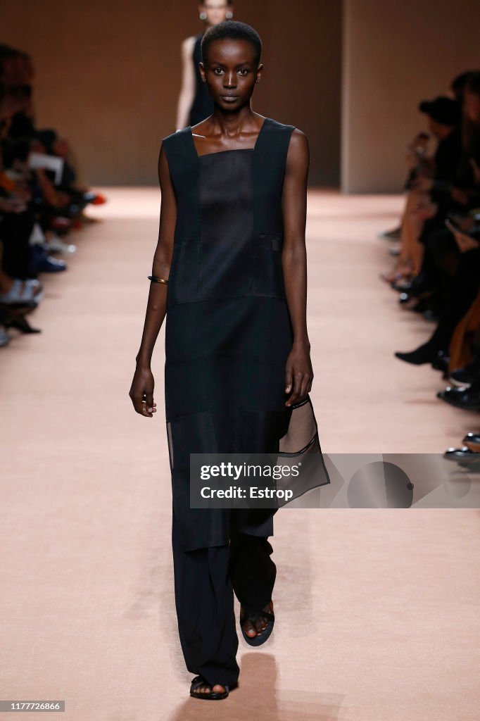 Hermes : Runway - Paris Fashion Week - Womenswear Spring Summer 2020