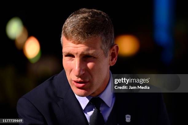 Martin Palermo, Head Coach of Pachuca gestures prior the 12th round match between Pachuca and Cruz Azul as part of the Torneo Apertura 2019 Liga MX...