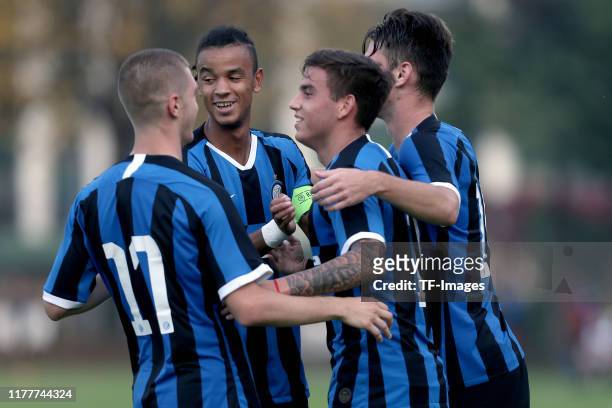 Matias Fonseca of Inter Mailand U19 celebrates after scoring his team's fourth goal with team mates during the UEFA Youth League match between Inter...