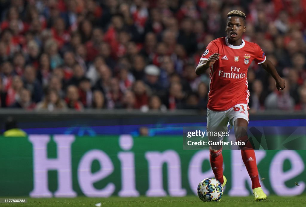 SL Benfica v Olympique Lyon - Group G - UEFA Champions League