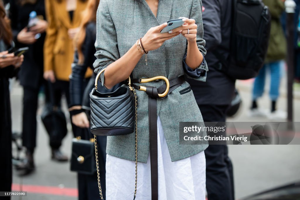Street Style : Paris Fashion Week - Womenswear Spring Summer 2020 : Day Six