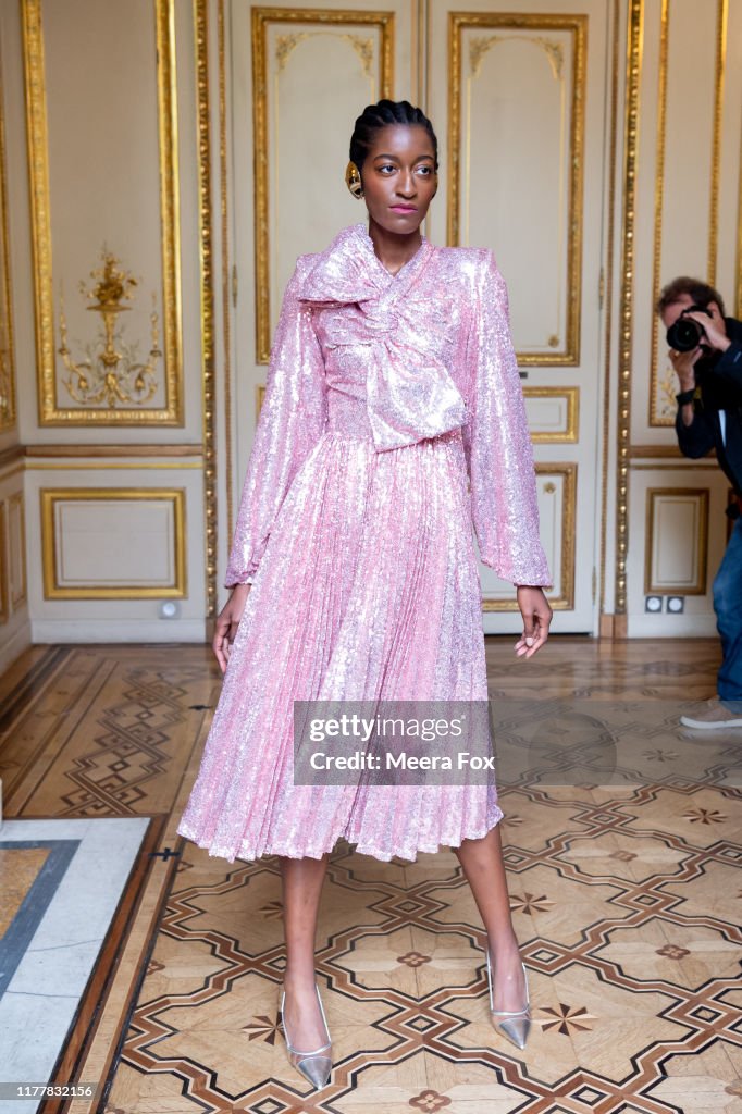 Flying Solo : Runway - Paris Fashion Week - Womenswear Spring Summer 2020