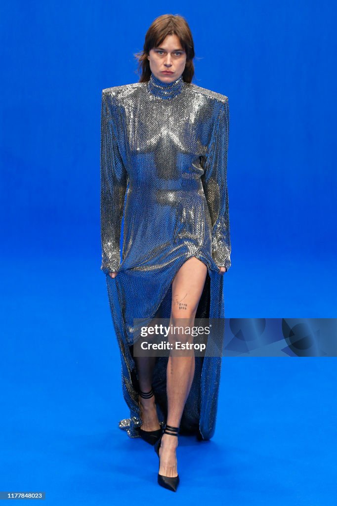 Balenciaga : Runway - Paris Fashion Week - Womenswear Spring Summer 2020