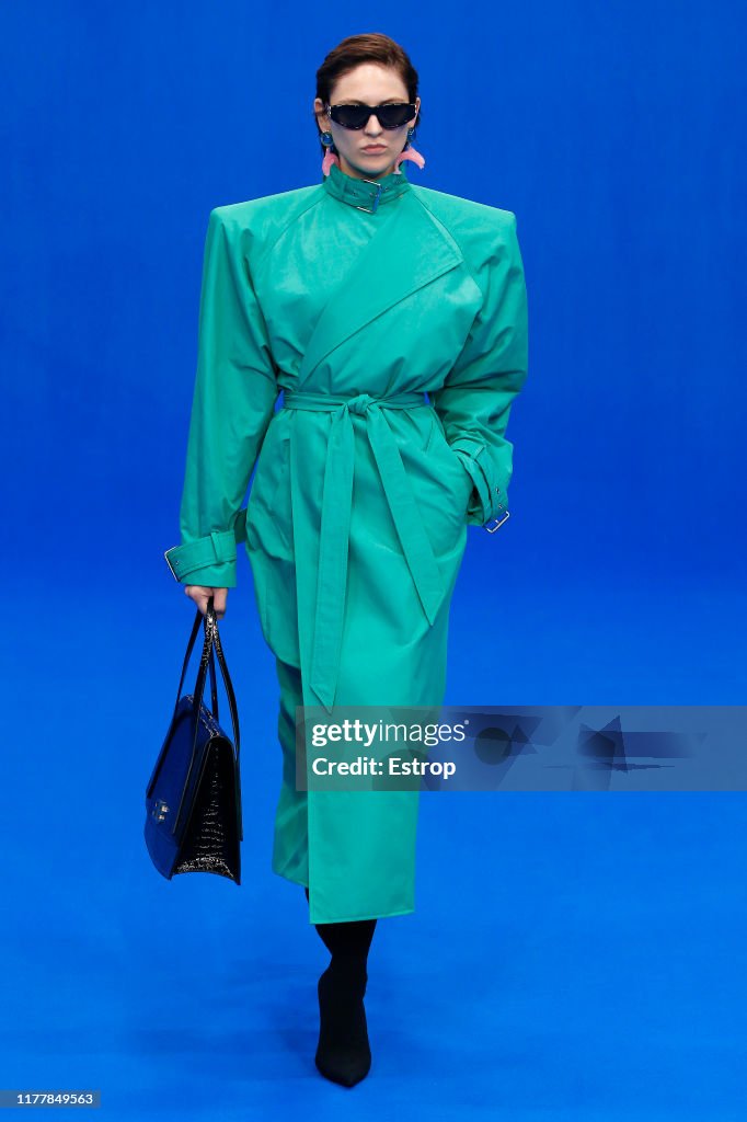 Balenciaga : Runway - Paris Fashion Week - Womenswear Spring Summer 2020