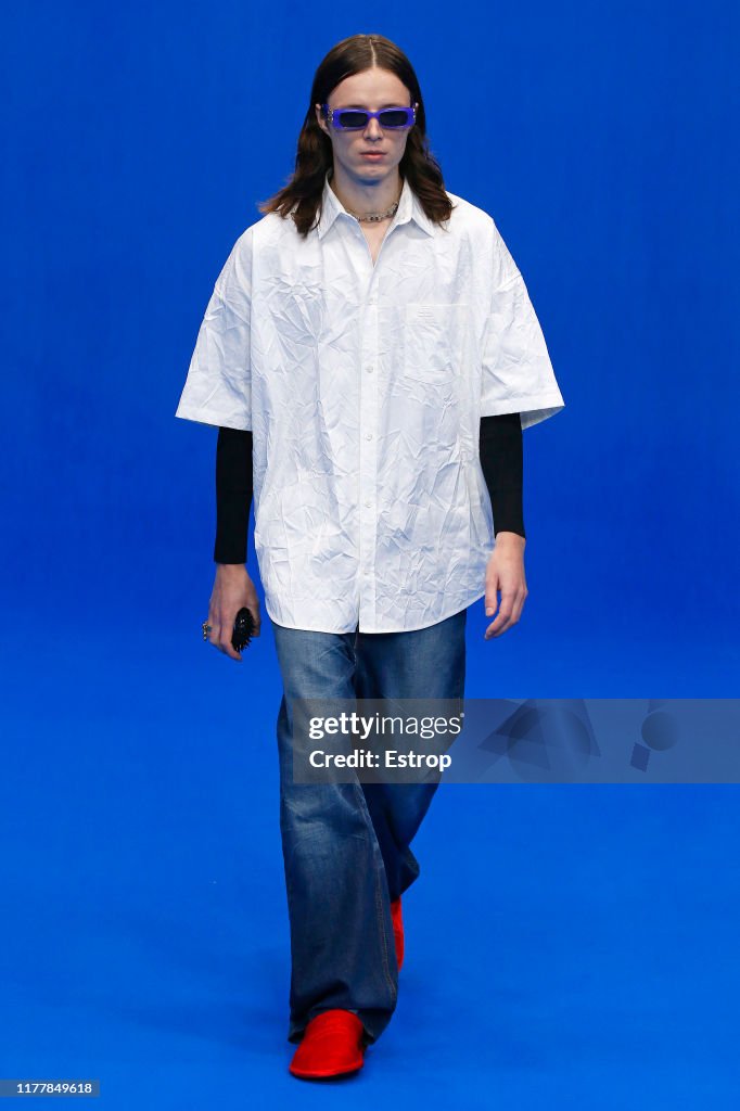 Balenciaga : Runway - Paris Fashion Week - Womenswear Spring Summer 2020