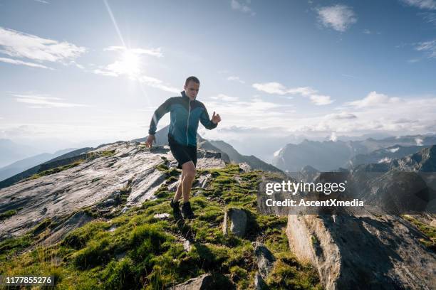 Southern Ridges Running Ridge Runner Photos and Premium High Res Pictures - Getty Images